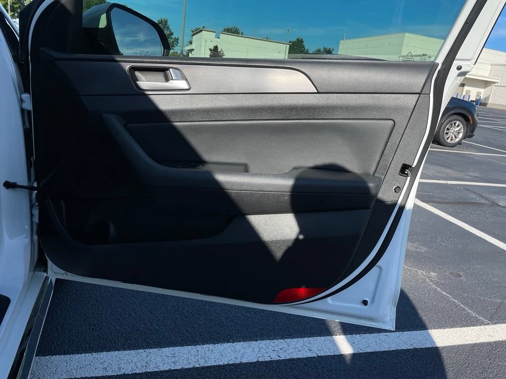 Used 2017 Hyundai Sonata Sport w/ Value Edition Package 02 FWD image 29