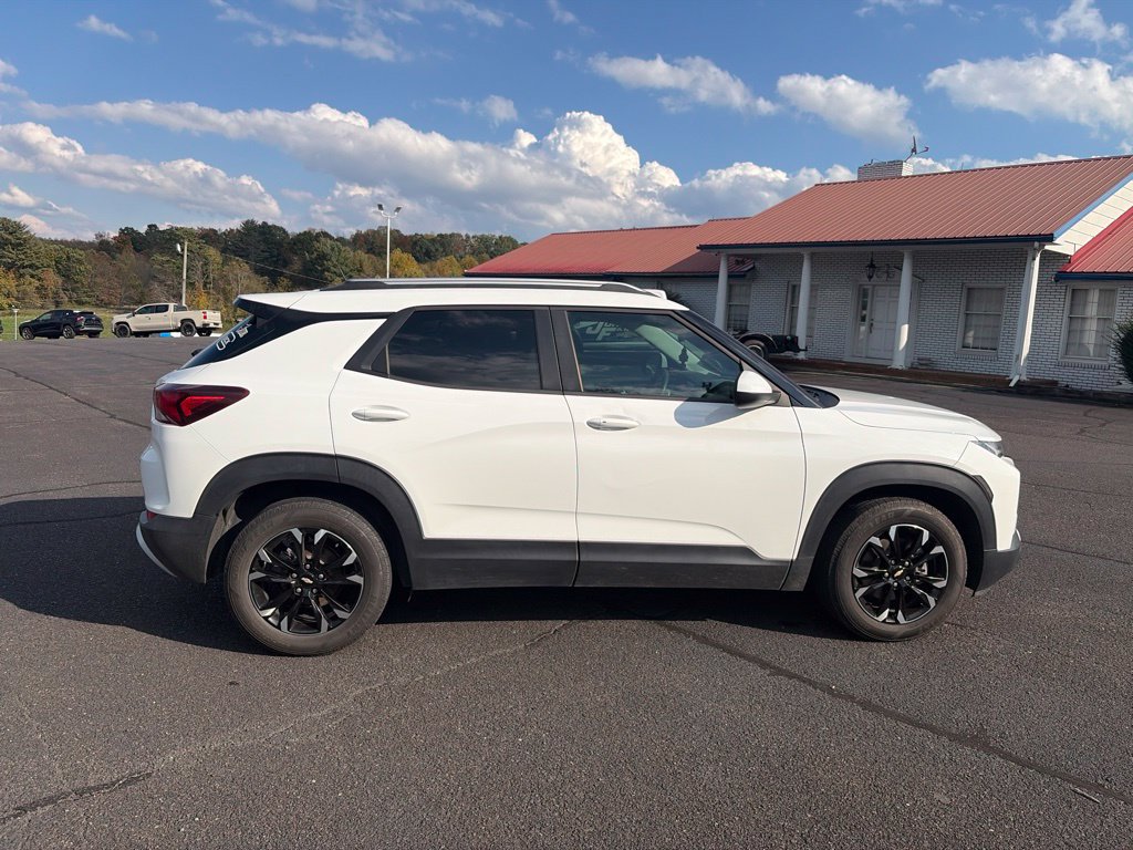 Used 2021 Chevrolet TrailBlazer LT w/ Sun and Liftgate Package FWD image 10