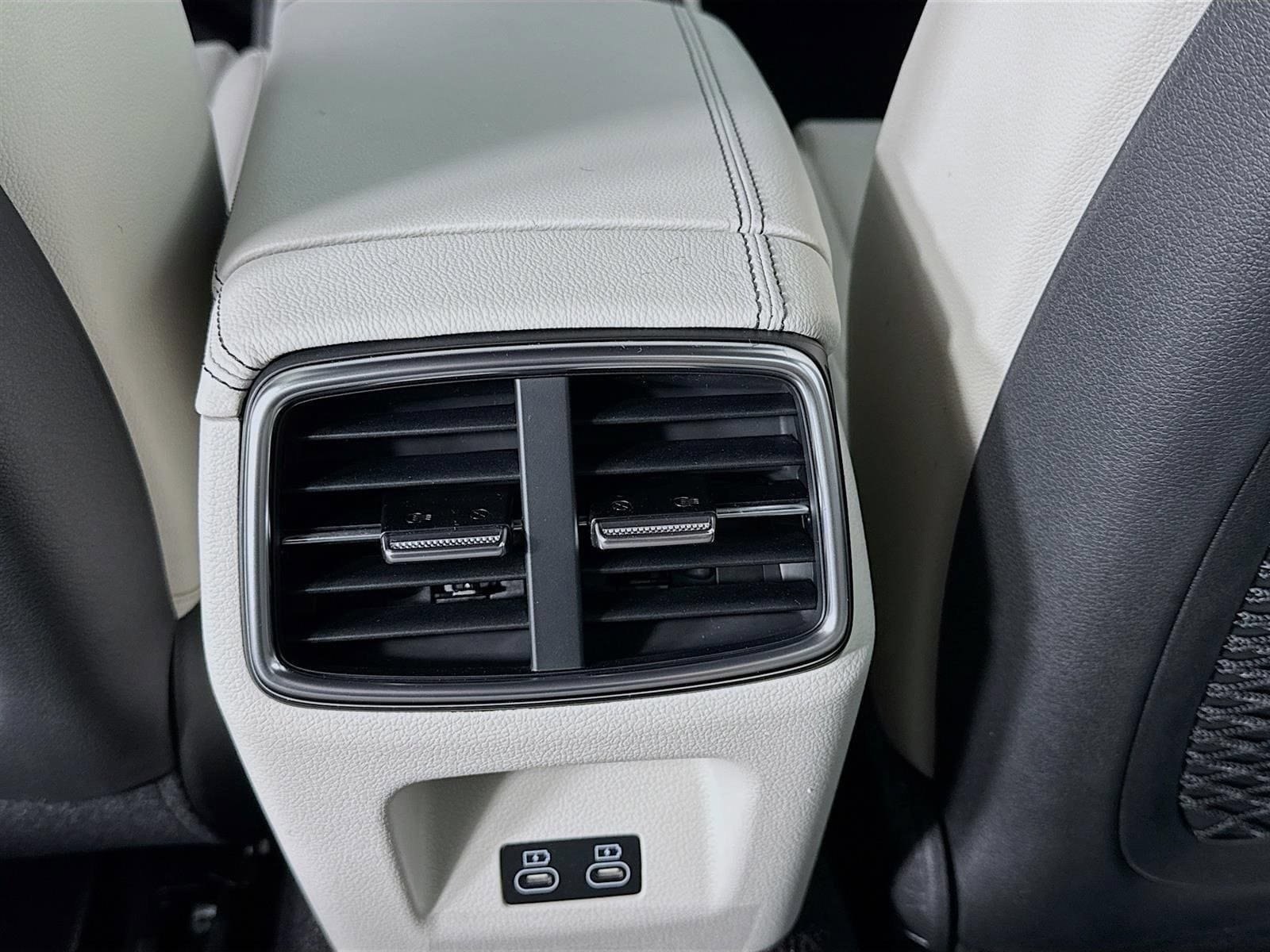 New 2025 Genesis G70 2.5T AWD/4WD image 25