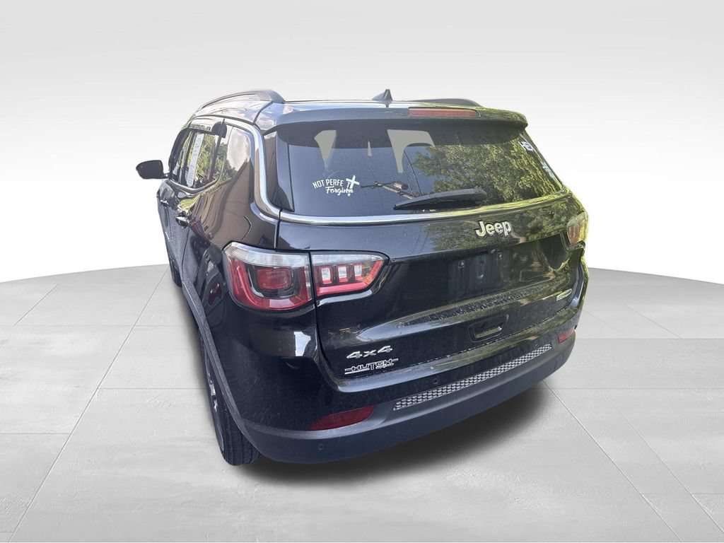 Used 2020 Jeep Compass Latitude AWD/4WD image 9