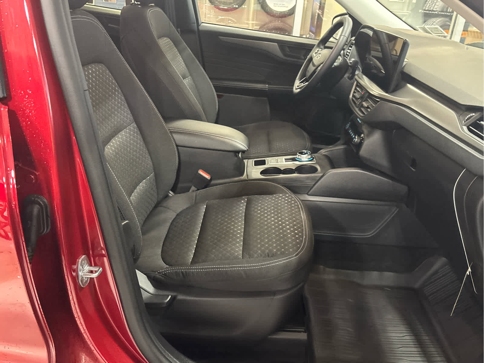 New 2025 Ford Escape Active w/ Tech Pack #1 image 33