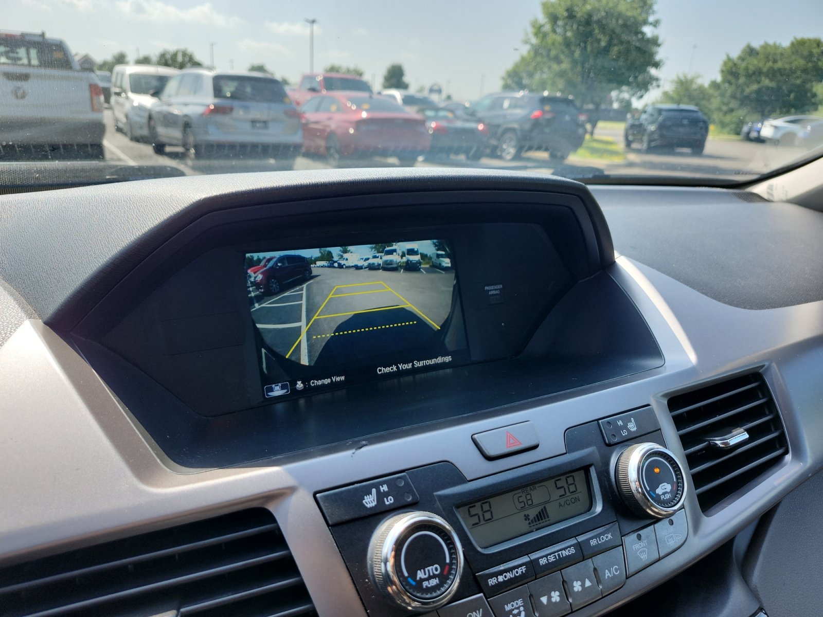 Used 2016 Honda Odyssey Touring image 18