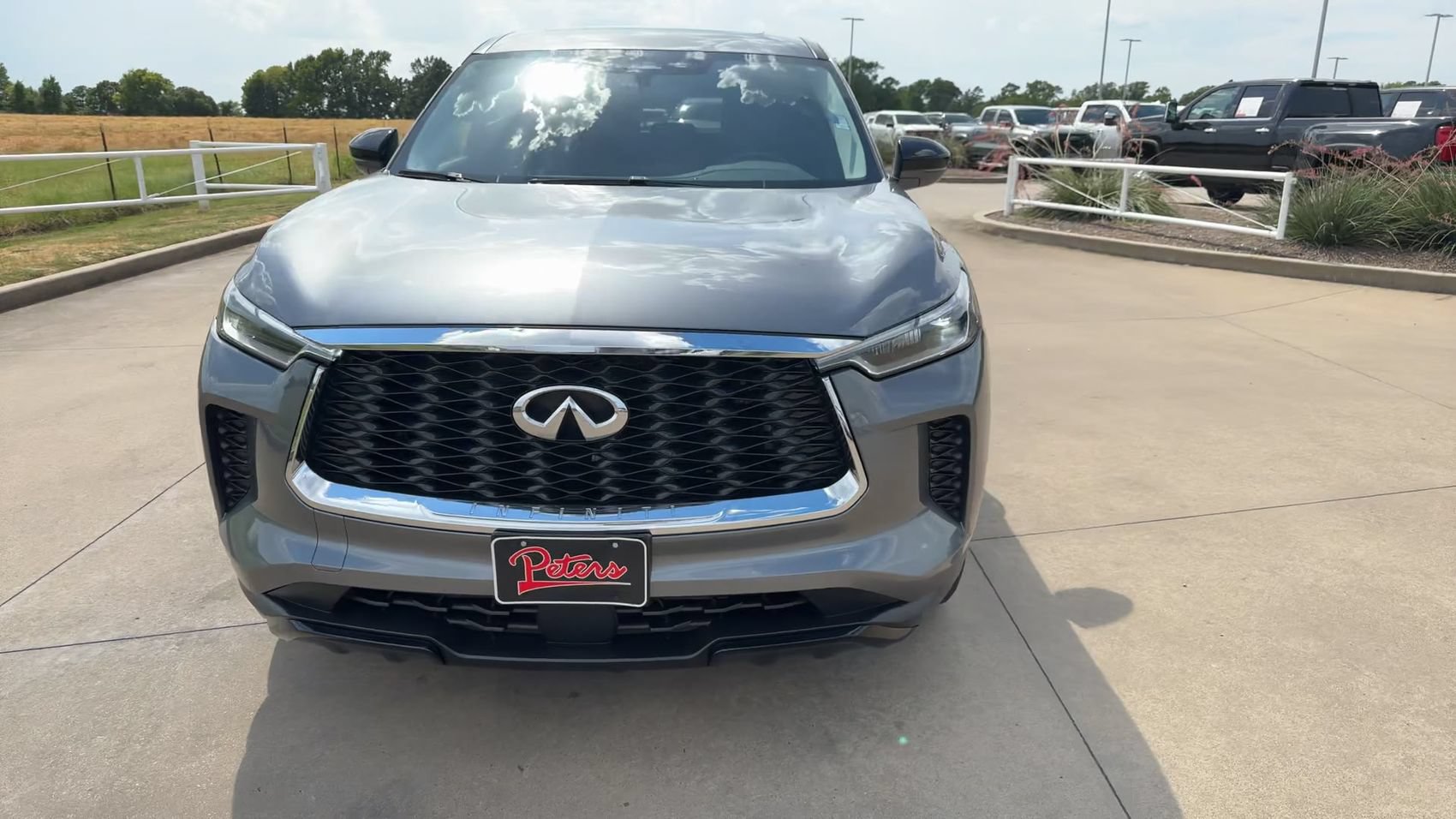 Used 2025 INFINITI QX60 Pure w/ Cargo Package FWD image 4