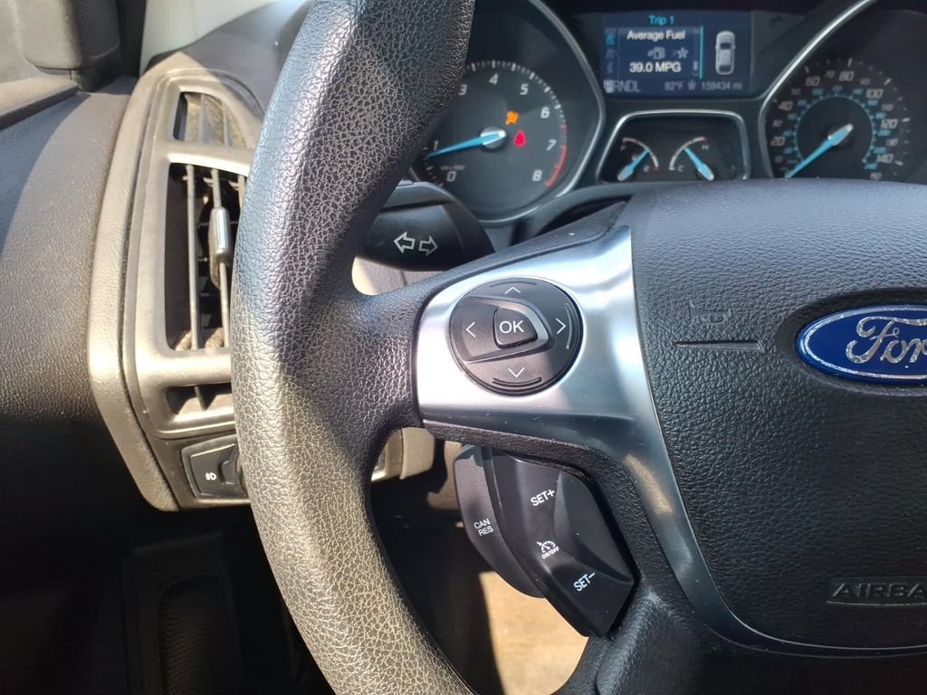 Used 2012 Ford Focus SE FWD image 18