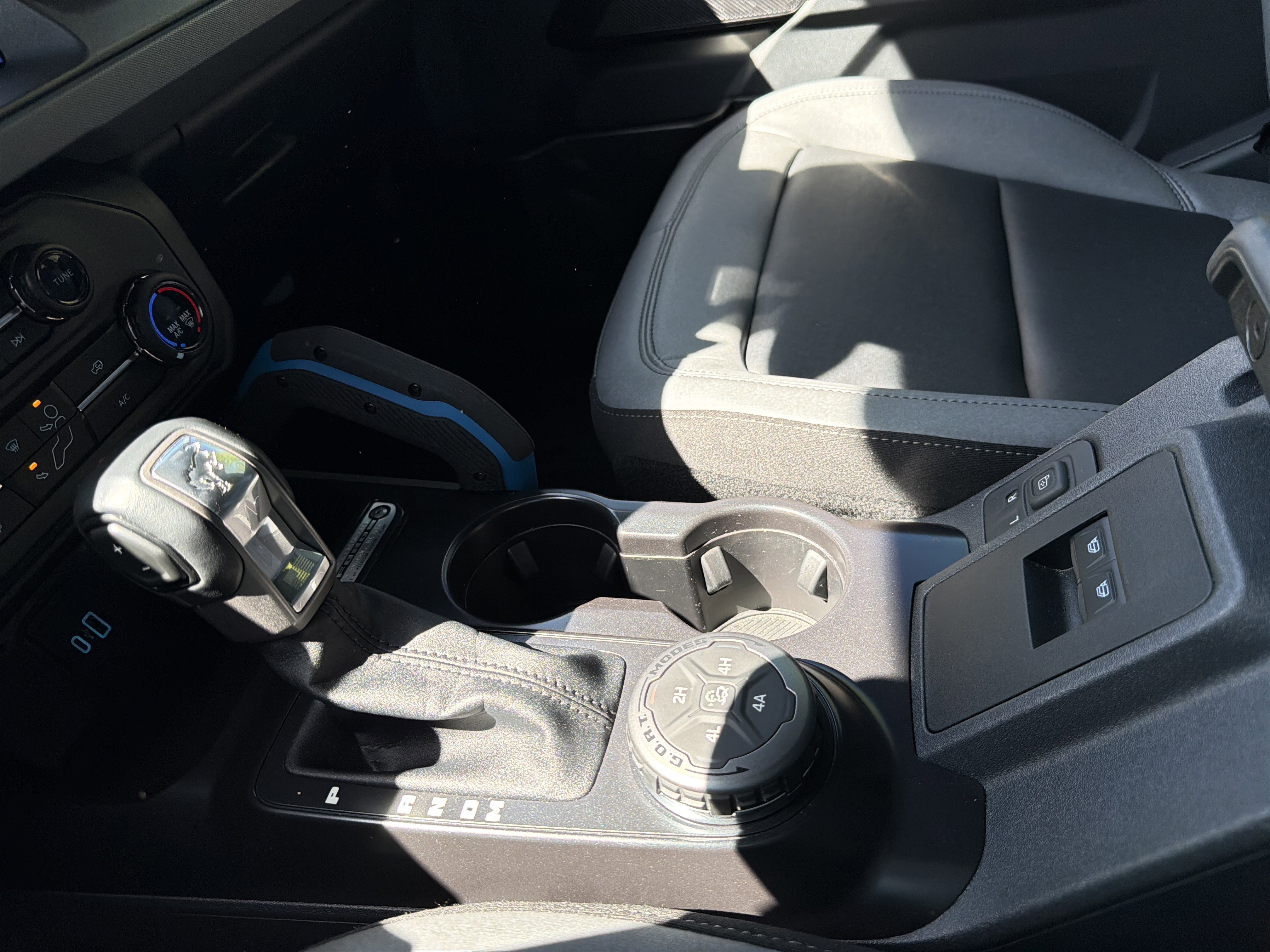 Used 2024 Ford Bronco Black Diamond image 18