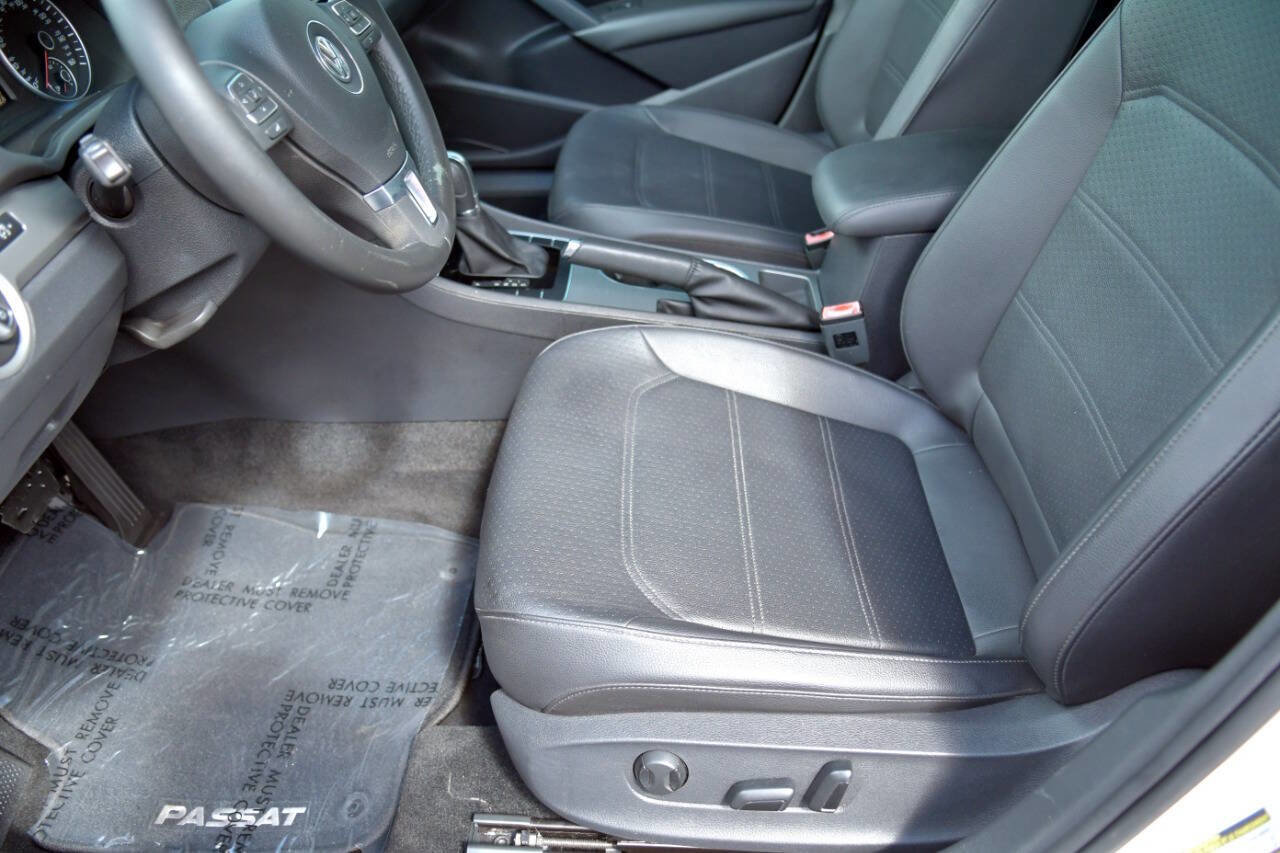 Used 2014 Volkswagen Passat 1.8T SE image 17