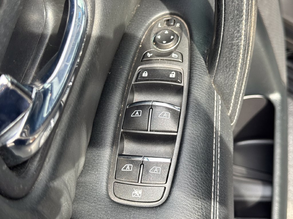 Used 2017 INFINITI QX80 4WD image 30
