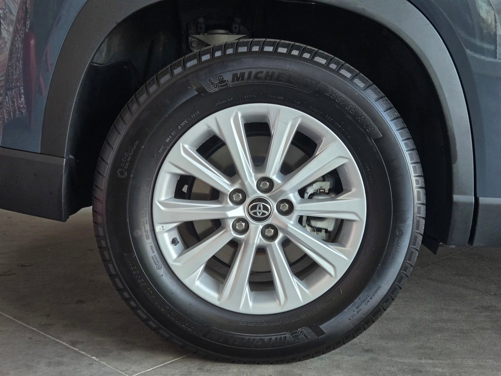 Certified 2025 Toyota Grand Highlander AWD image 5