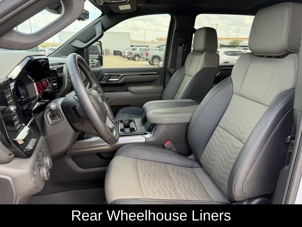 Used 2024 Chevrolet Silverado 2500 ZR2 w/ Technology Package AWD/4WD image 32