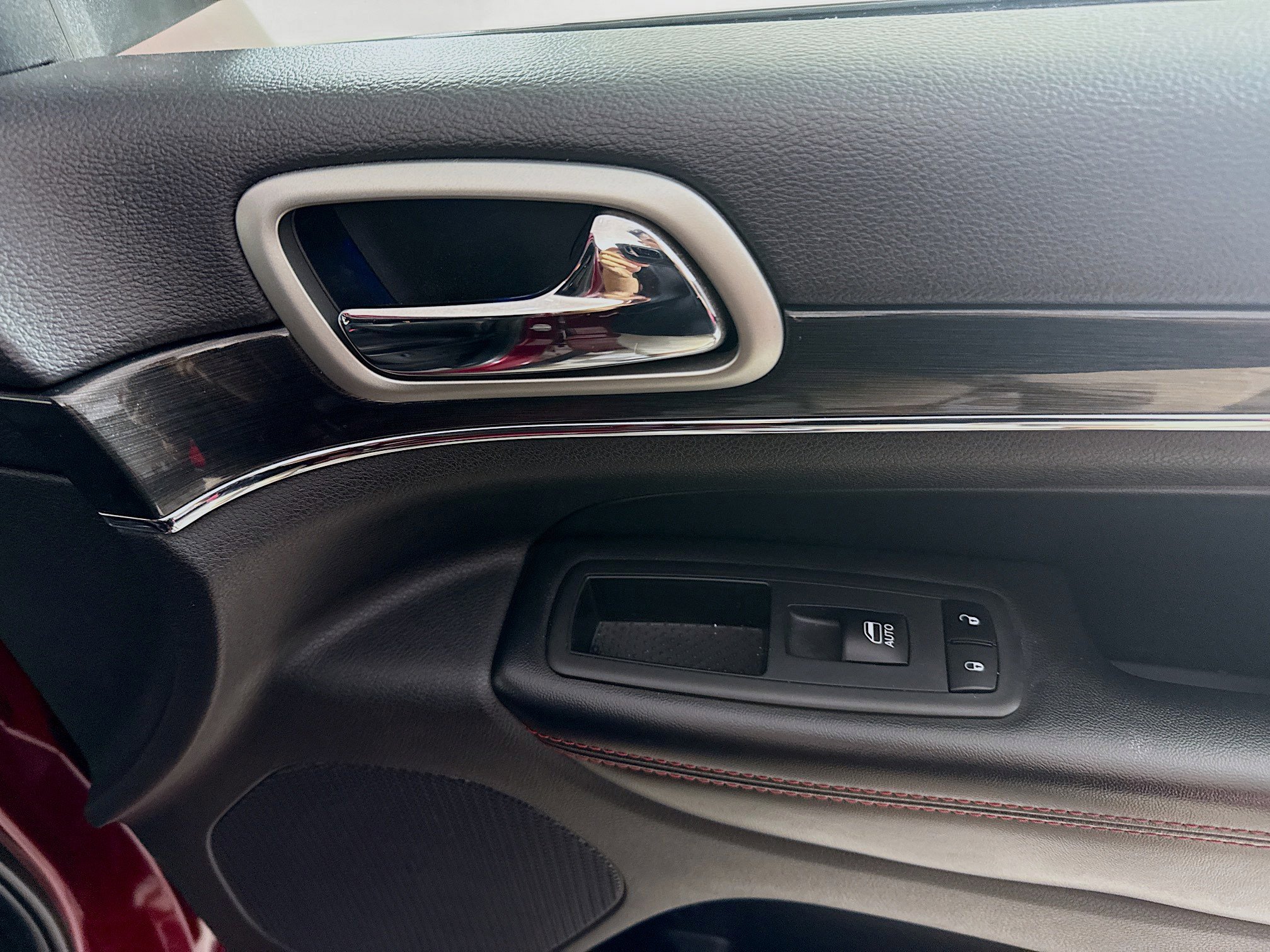 Used 2018 Jeep Grand Cherokee Trailhawk w/ Trailhawk Luxury Group image 31