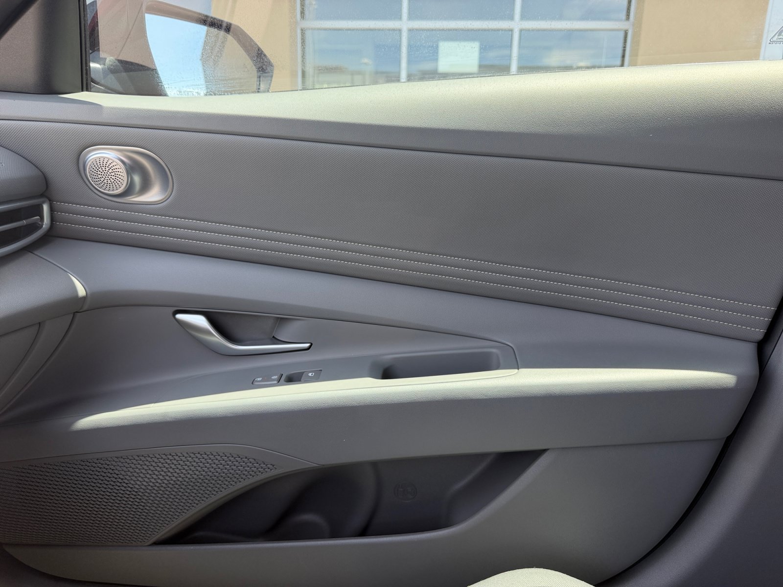 Certified 2025 Hyundai Elantra Sport FWD image 16