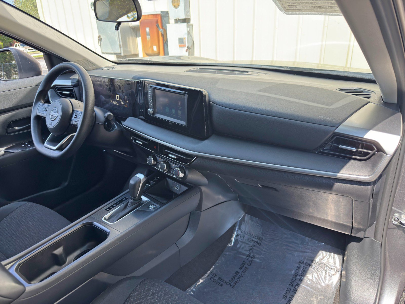 Used 2025 Nissan Kicks S FWD image 13