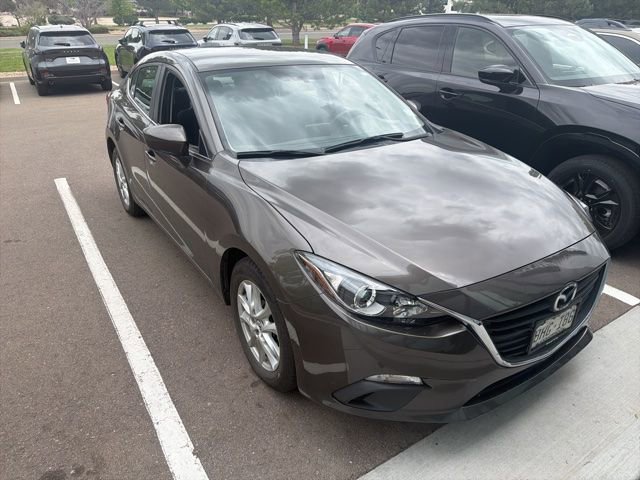 Used 2016 MAZDA MAZDA3 i Sport w/ Preferred Equipment Package FWD image 2