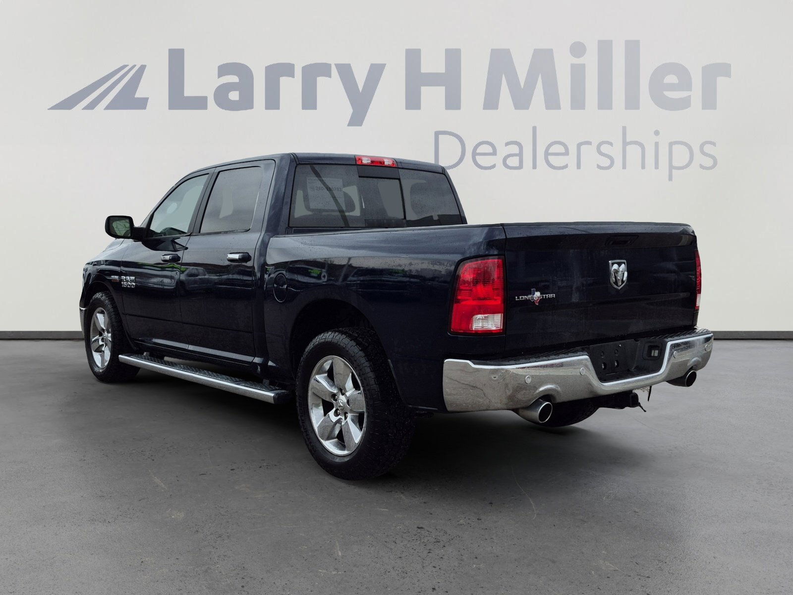 Used 2017 RAM 1500 Lone Star image 3