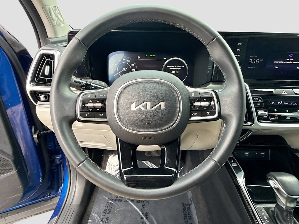 Used 2023 Kia Sorento SX AWD/4WD image 41