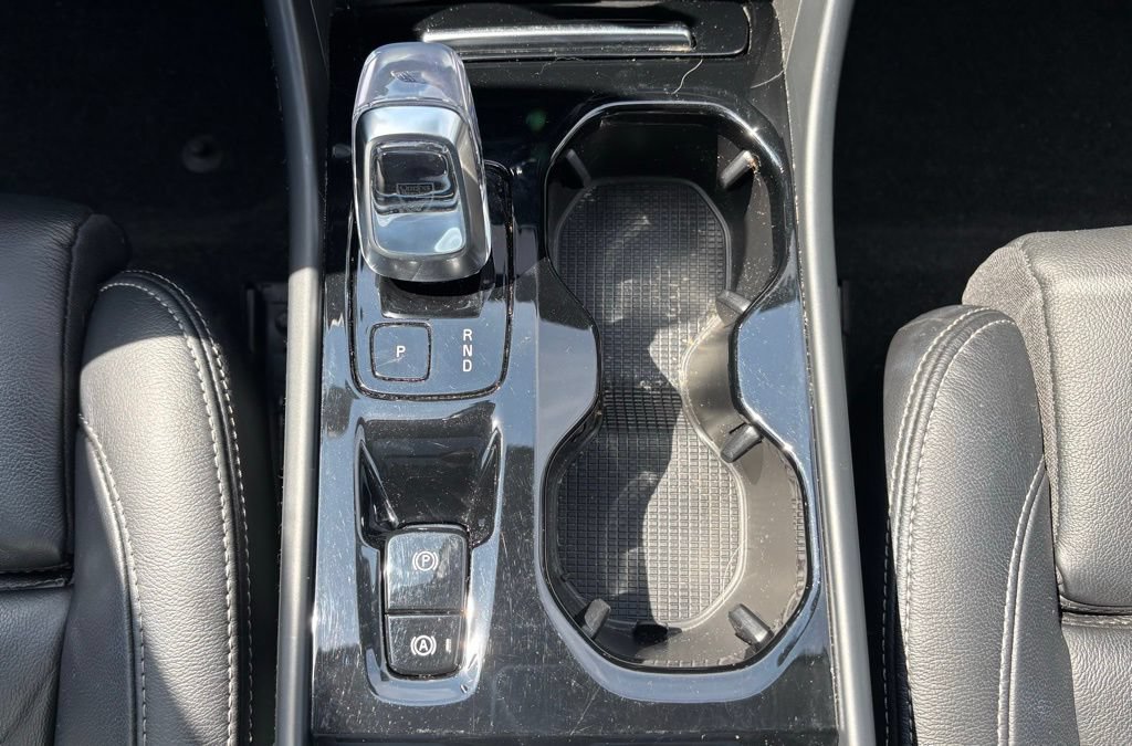 Certified 2023 Volvo XC40 B5 Plus w/ Driver Assist Package AWD/4WD image 29