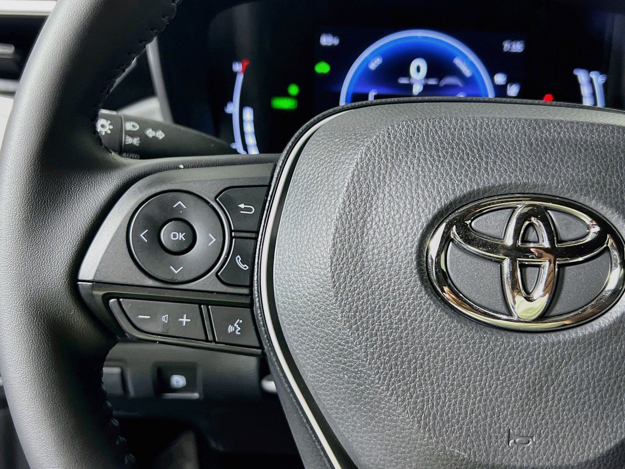 Used 2026 Toyota Corolla SE FWD image 17