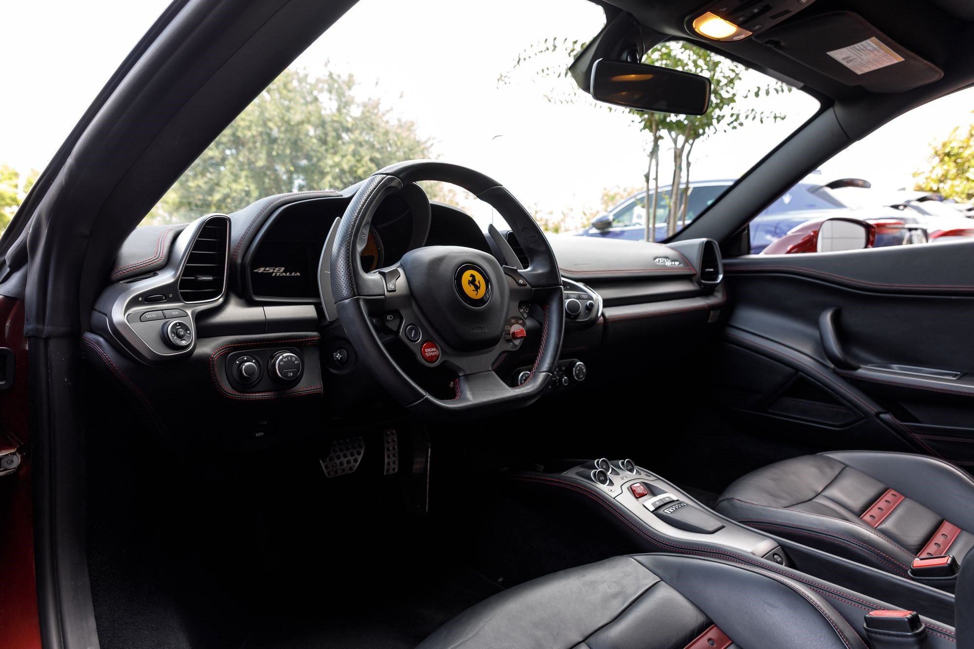 Used 2011 Ferrari 458 Italia Coupe RWD image 24