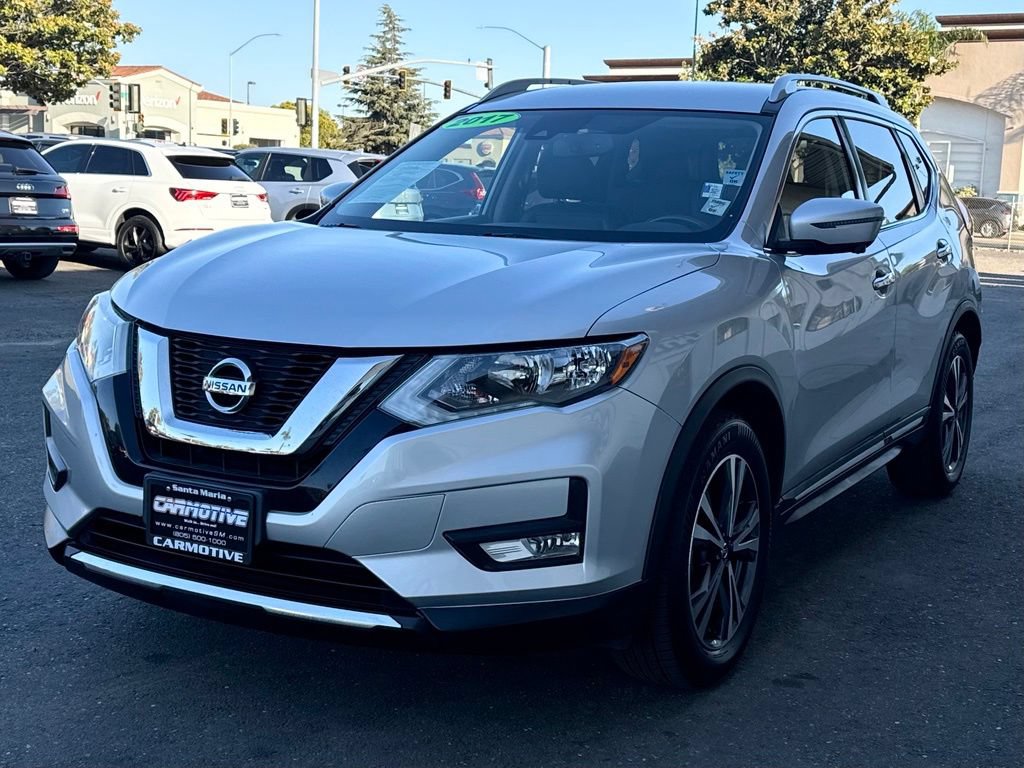 Used 2017 Nissan Rogue SL FWD image 8