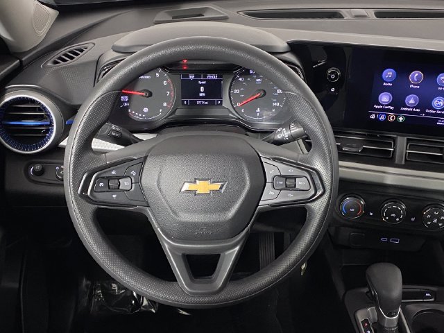 Certified 2024 Chevrolet Trax LS w/ LS Convenience Package FWD image 17