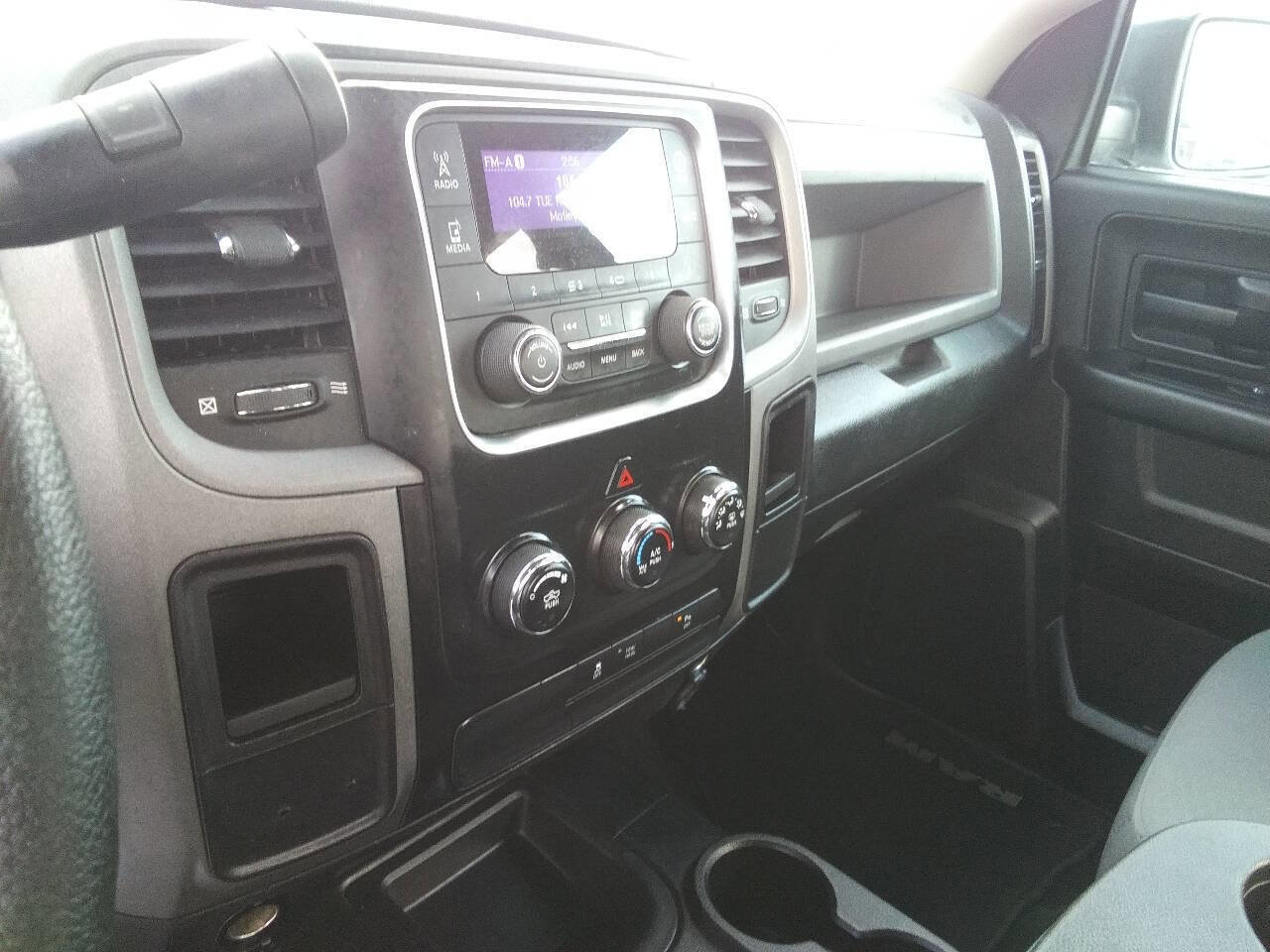 Used 2015 RAM 2500 Tradesman w/ Popular Equipment Group image 39