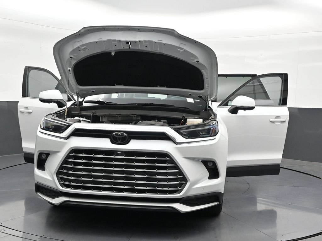 Used 2024 Toyota Grand Highlander AWD Hybrid image 37