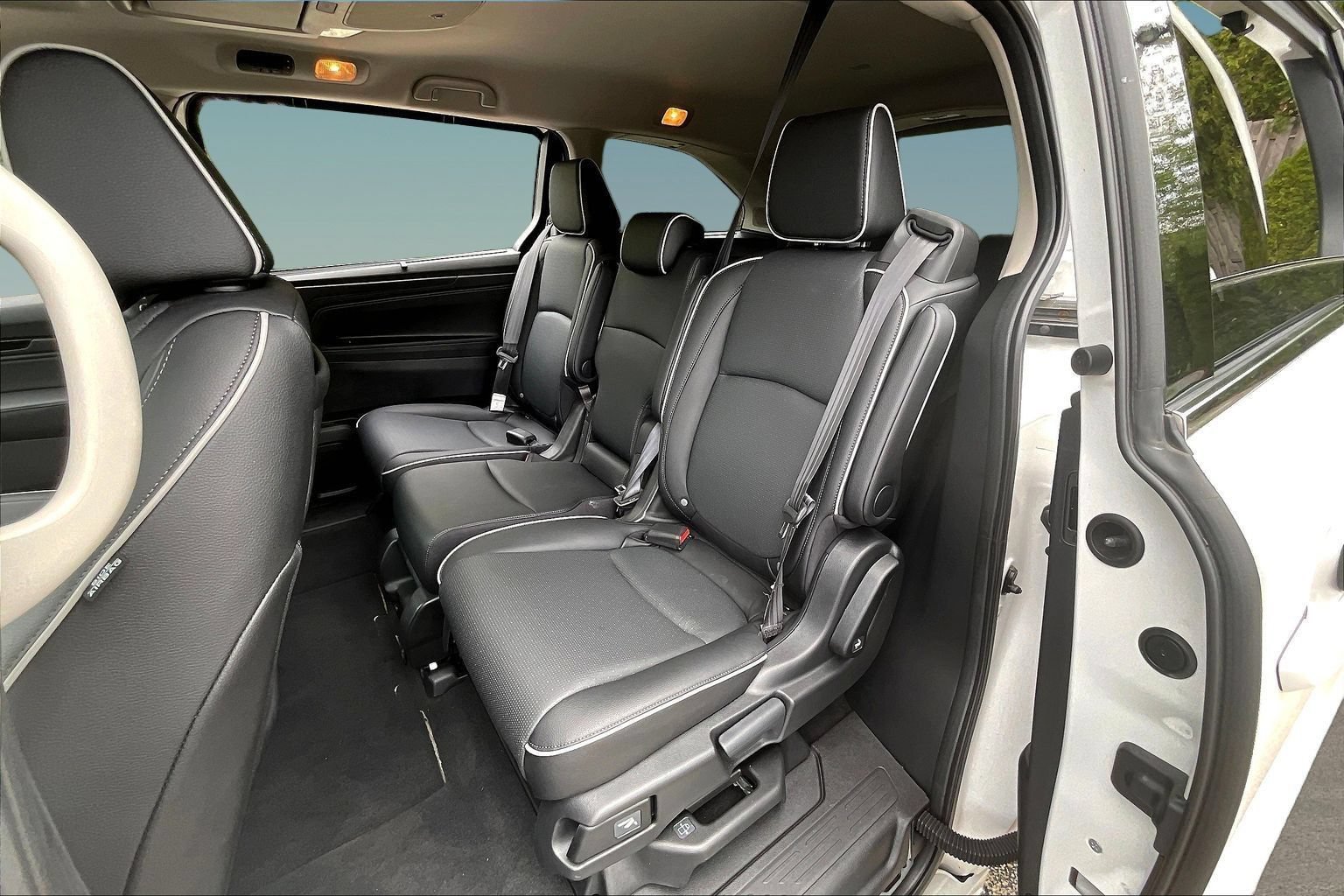 Used 2026 Honda Odyssey Elite image 22