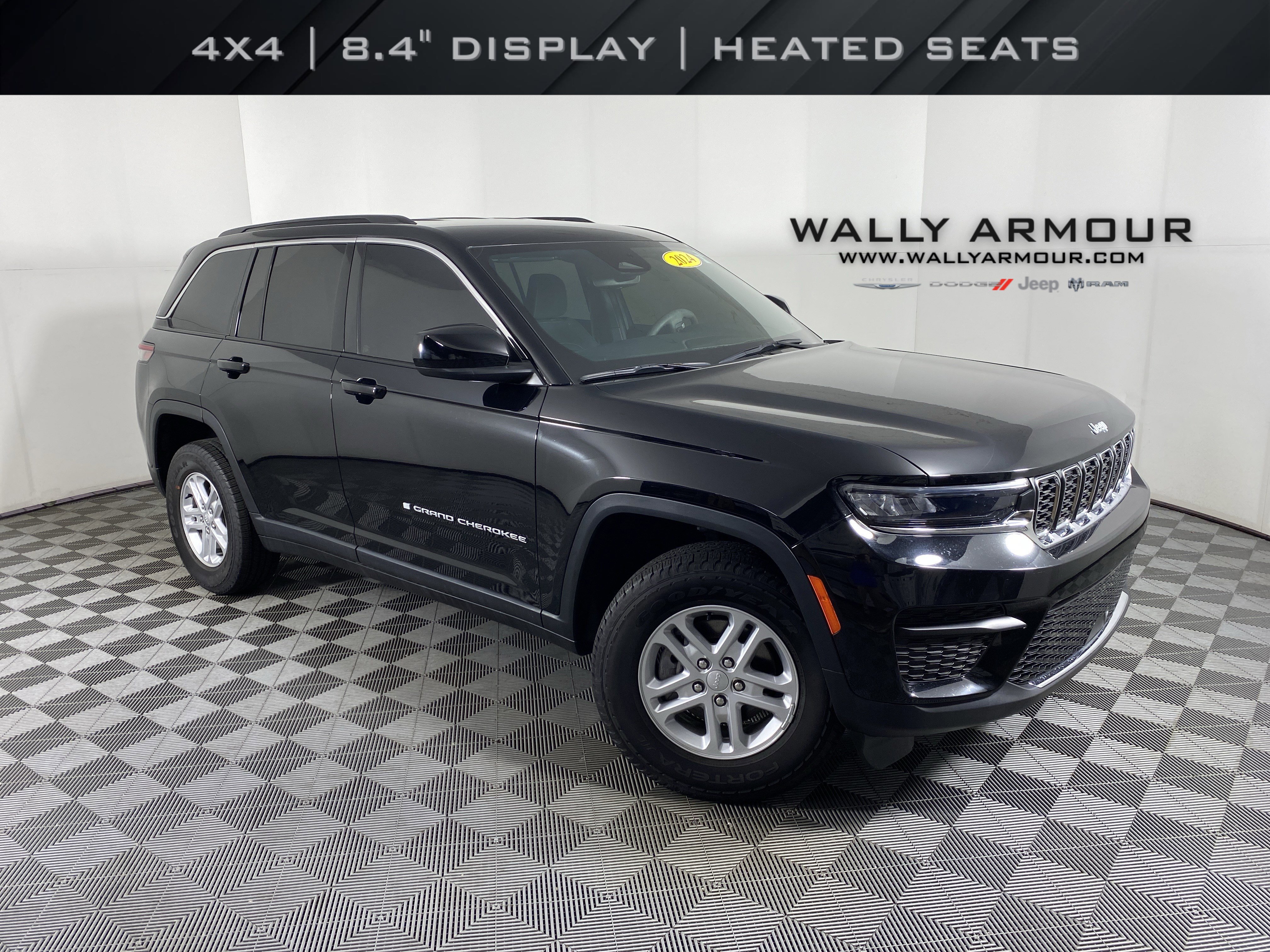 Used 2024 Jeep Grand Cherokee Laredo w/ Luxury Tech Group I AWD/4WD video 1