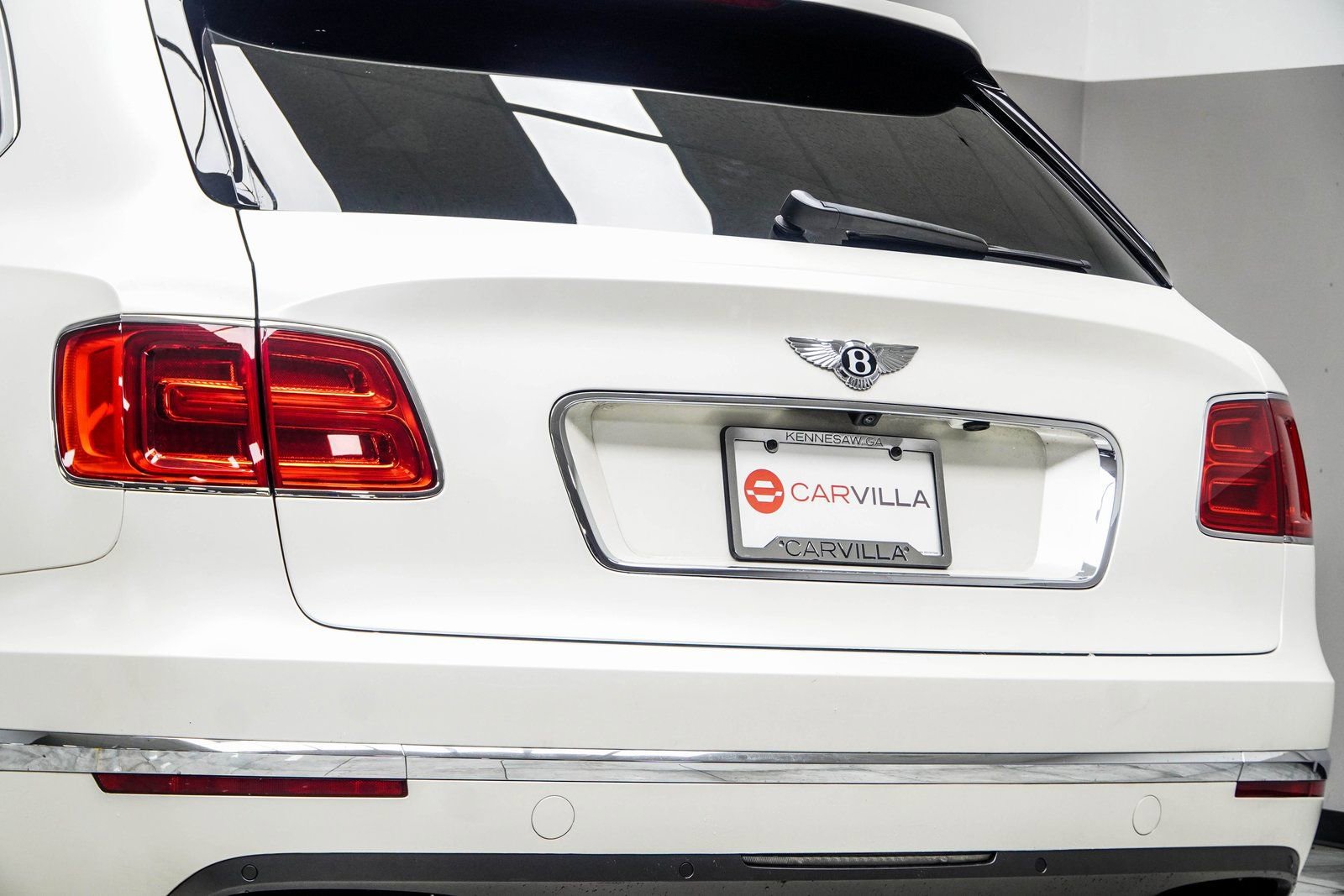 Used 2017 Bentley Bentayga image 14