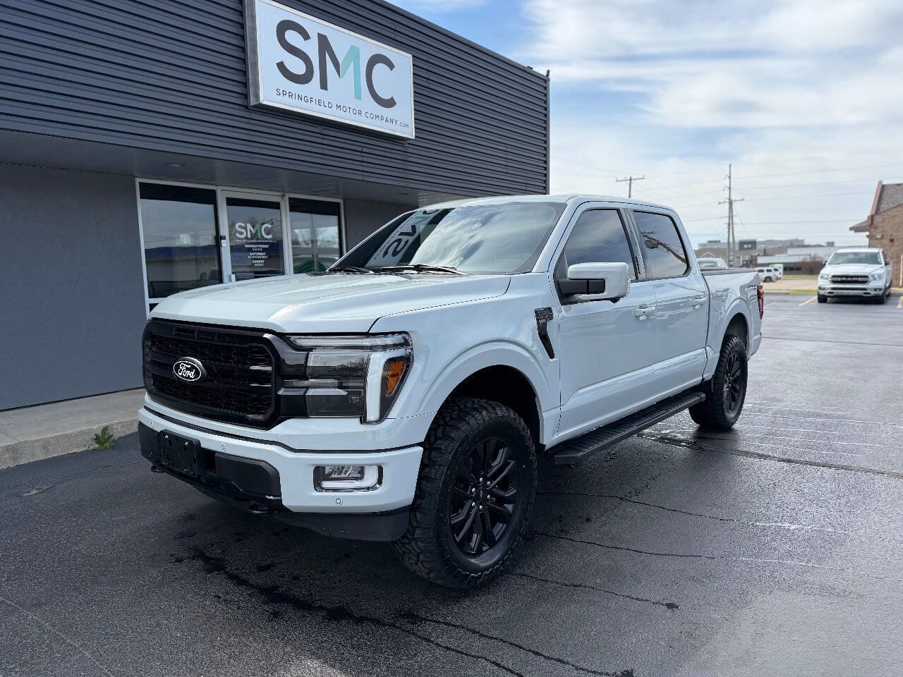 Used 2024 Ford F150 Lariat AWD/4WD image 1