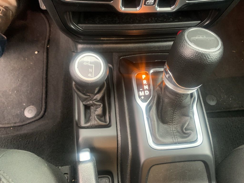 Used 2023 Jeep Gladiator Sport image 12