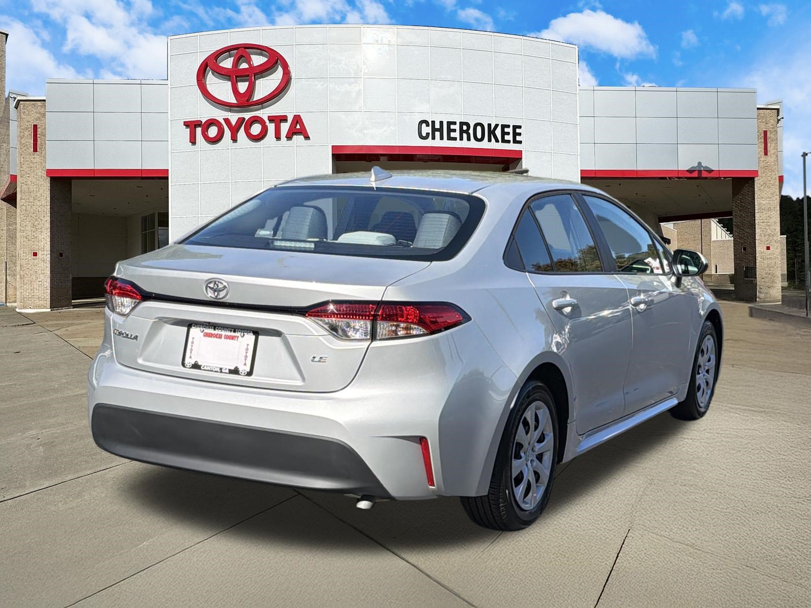 Used 2024 Toyota Corolla LE FWD image 5