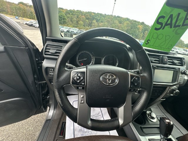 Used 2014 Toyota 4Runner Limited AWD/4WD image 20