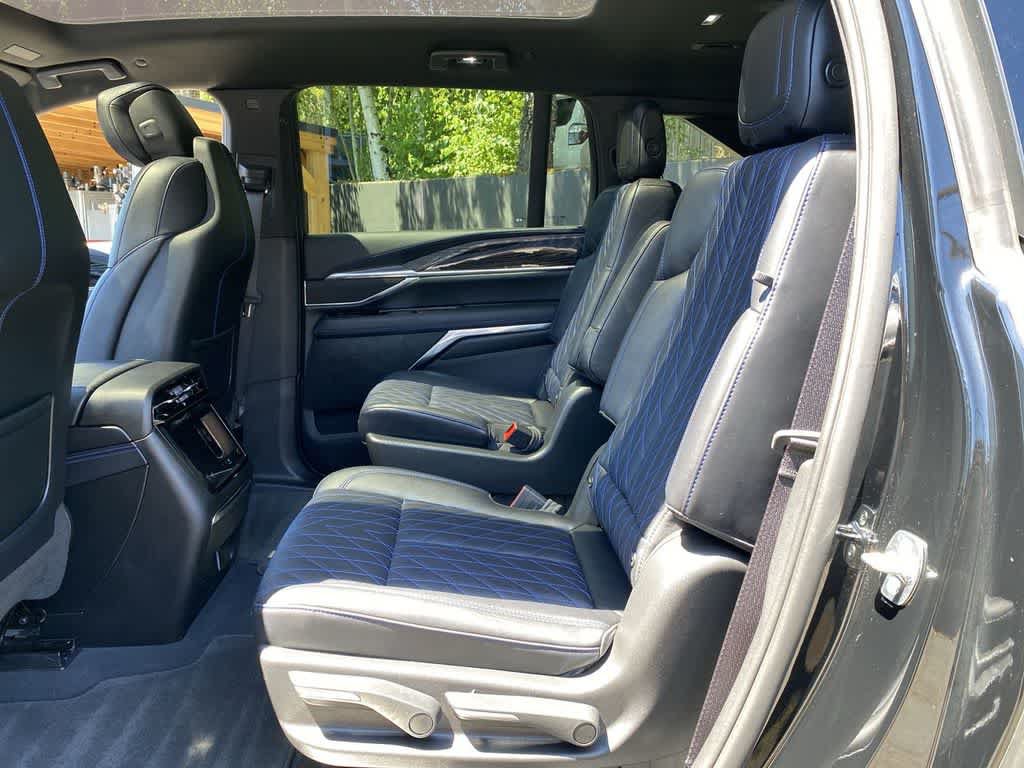 Certified 2026 Cadillac Escalade IQ Luxury 1 AWD/4WD image 17