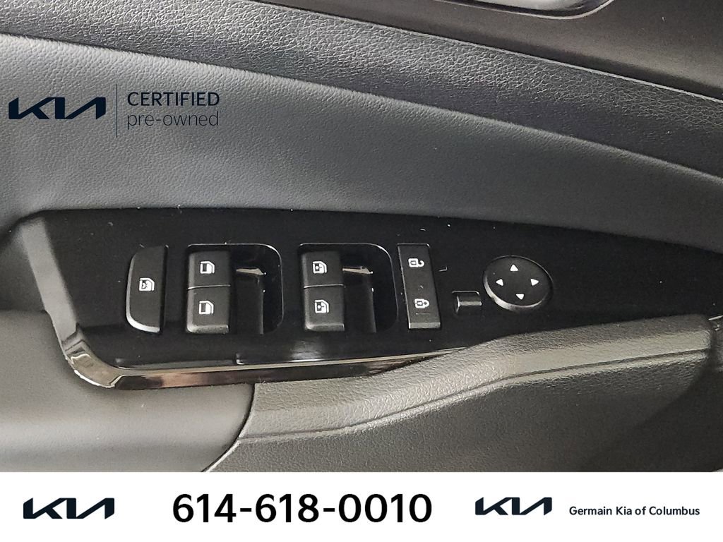 Certified 2025 Kia Sportage EX image 26