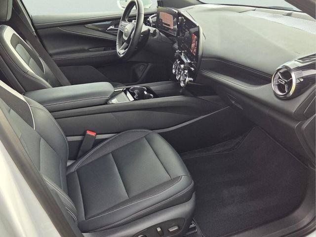 Used 2024 Chevrolet Blazer EV LT AWD/4WD image 18