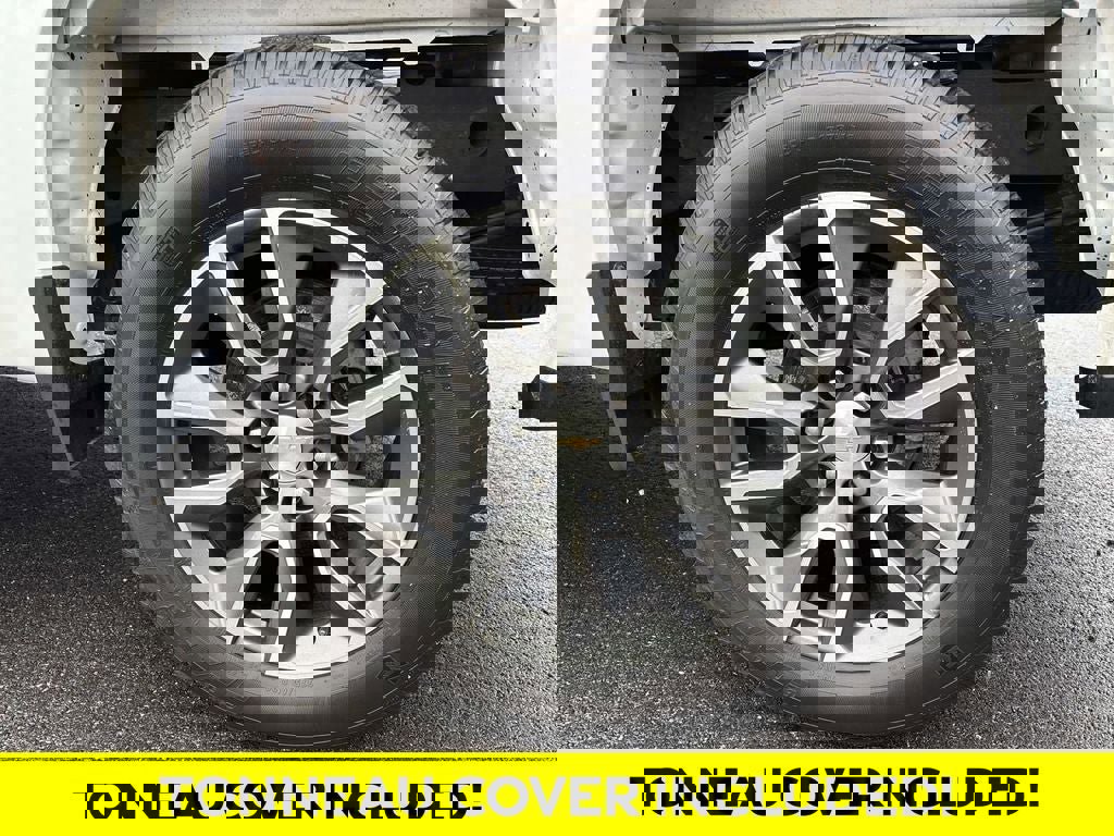 Used 2022 Chevrolet Silverado 1500 LT image 8