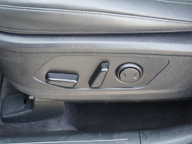 Used 2024 Kia Sorento S FWD image 32