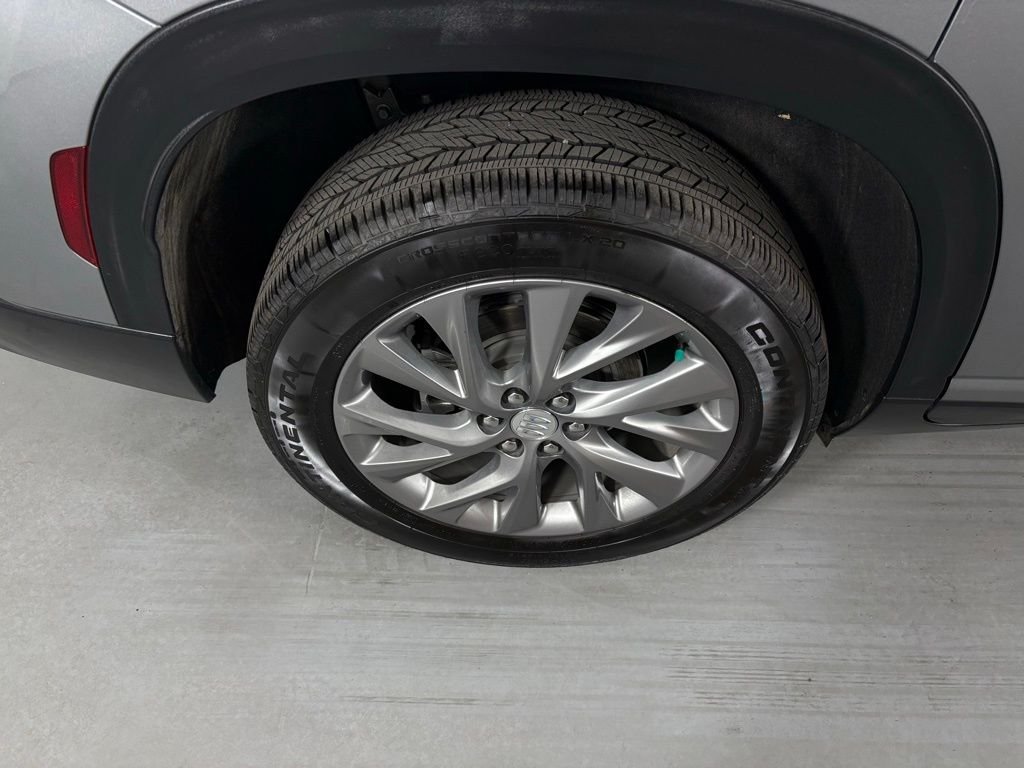 Used 2025 Buick Enclave Preferred FWD image 11