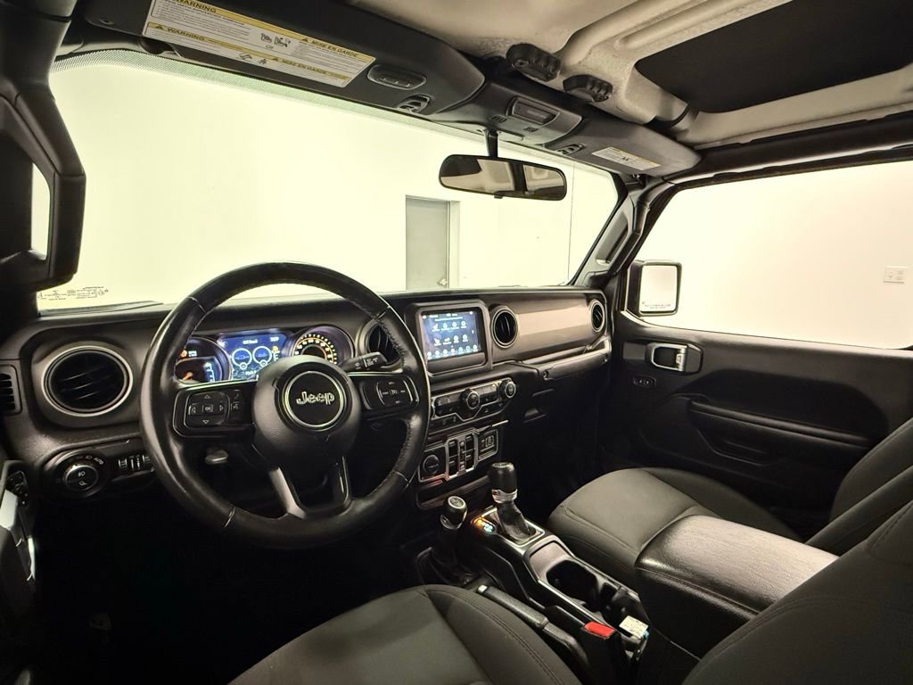 Used 2021 Jeep Gladiator Willys image 22