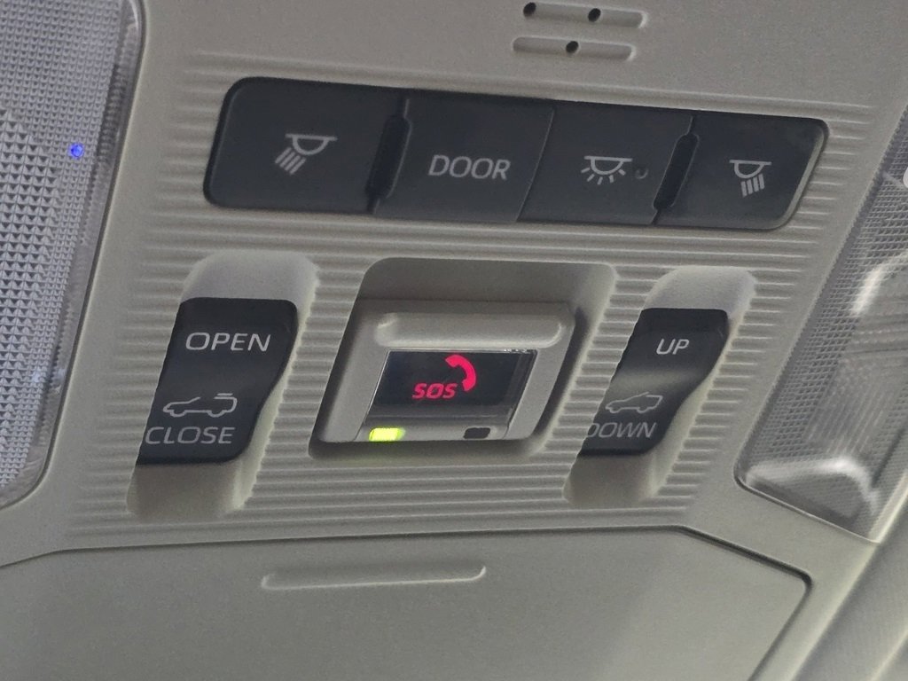 Used 2024 Toyota RAV4 XLE image 32