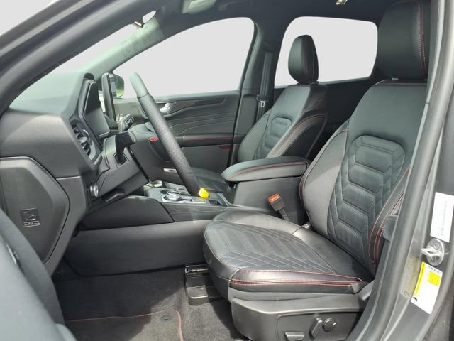 Used 2023 Ford Escape ST-Line Elite w/ Premium Technology Package AWD/4WD image 18