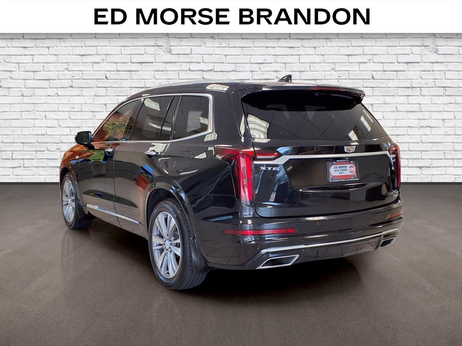 Used 2020 Cadillac XT6 Premium Luxury FWD image 3