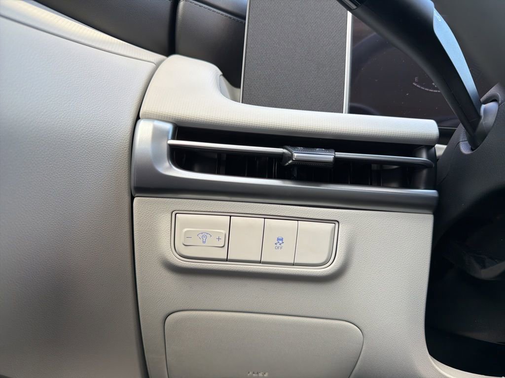 New 2026 Hyundai Tucson SE image 28