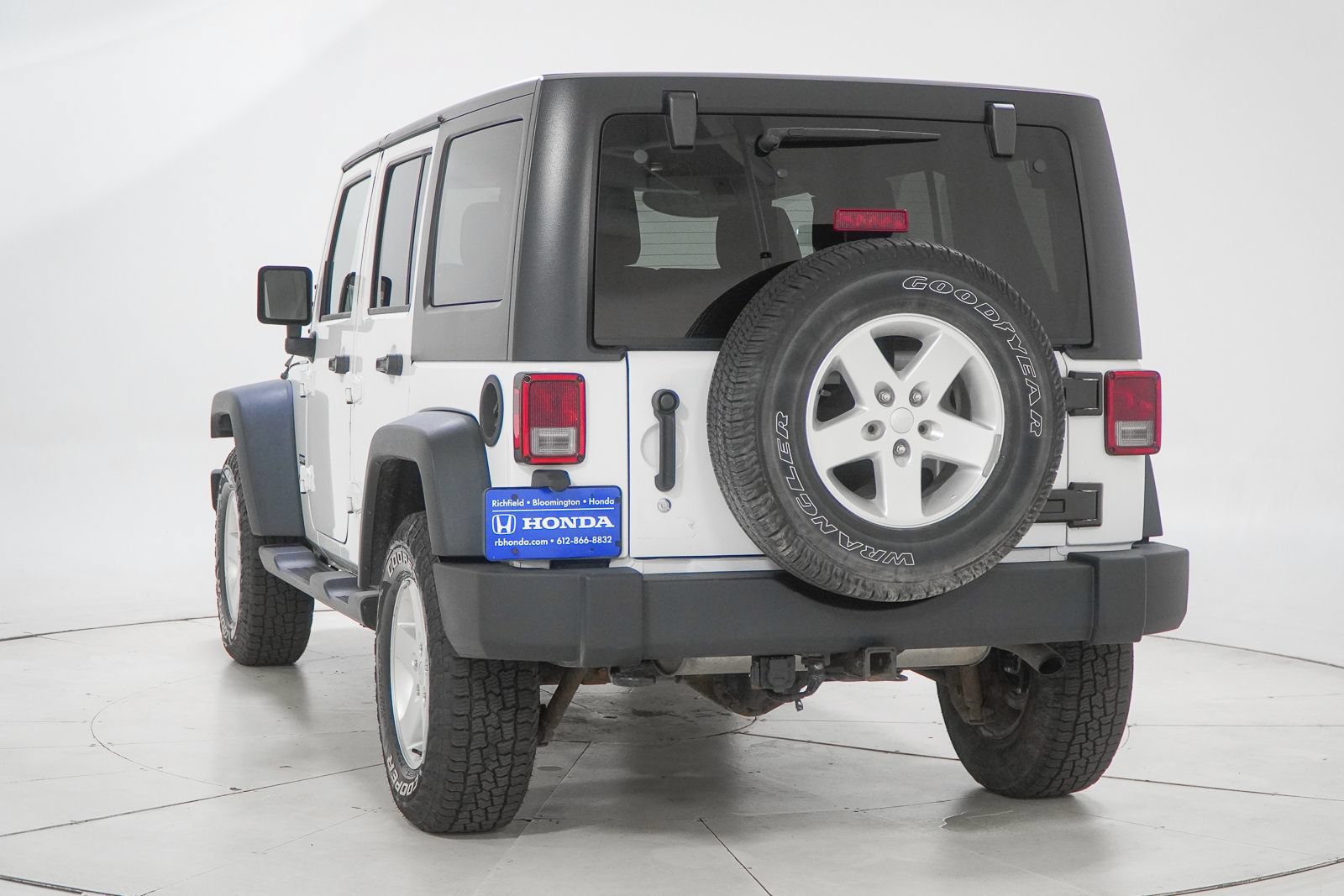 Used 2014 Jeep Wrangler Unlimited Sport w/ Quick Order Package 24S AWD/4WD image 7