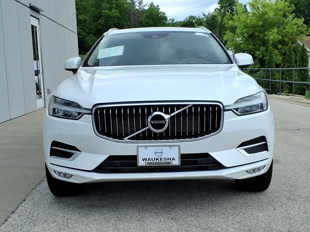Used 2018 Volvo XC60 T5 Inscription w/ Vision Package AWD/4WD image 2