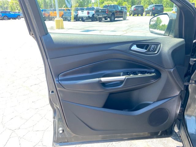 Used 2018 Ford Escape SE FWD image 13