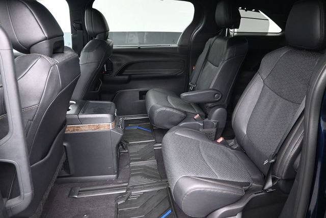 Certified 2025 Toyota Sienna Platinum AWD/4WD image 35