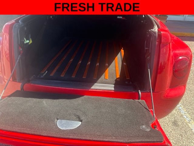 Used 2005 Chevrolet SSR w/ Preferred Equipment Group RWD image 17
