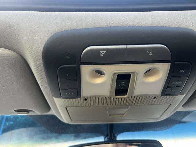 Used 2009 Acura TL w/ Technology Package FWD image 32